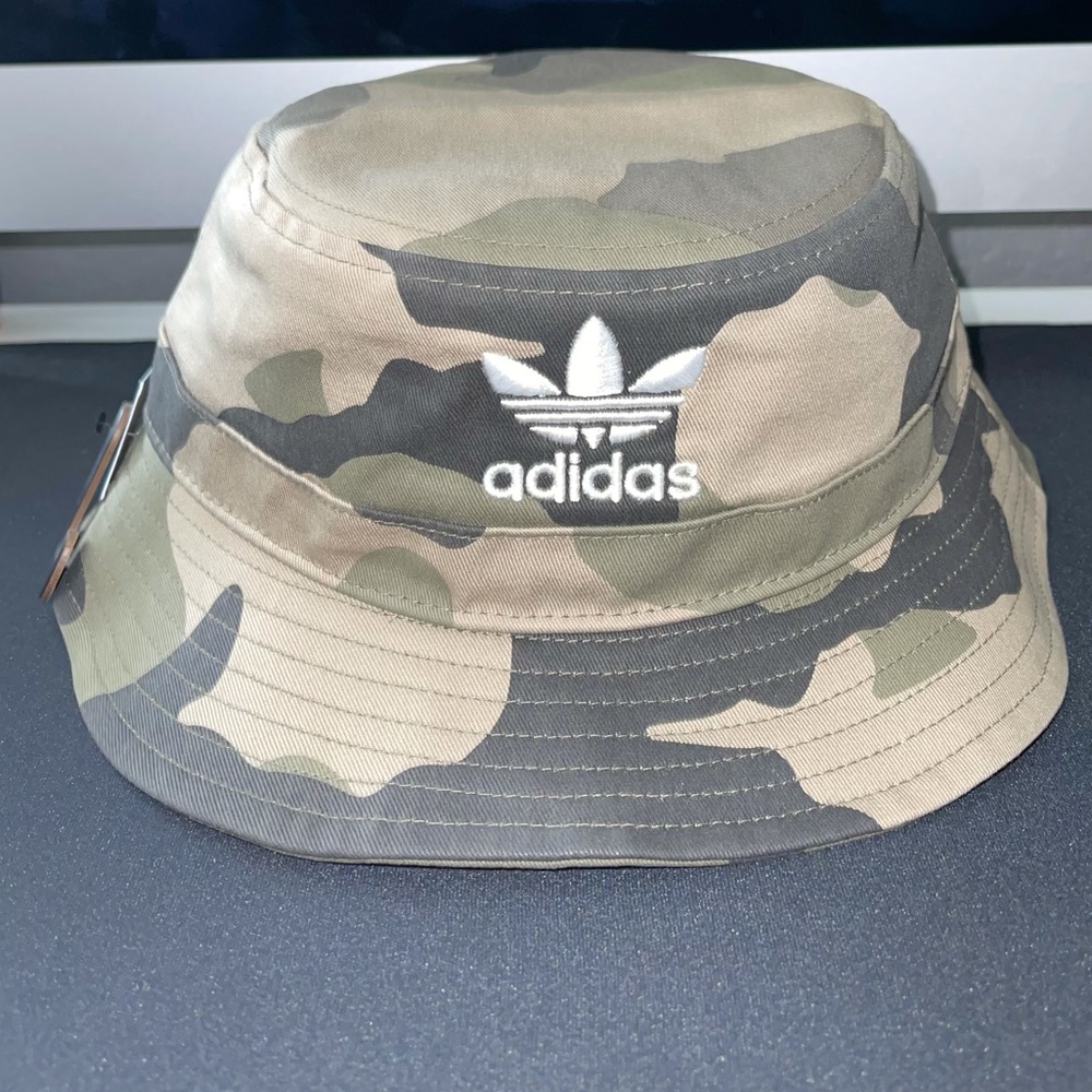 ADIDAS U ORIGINALS CAMO AOP BUCKET HAT - OSFA